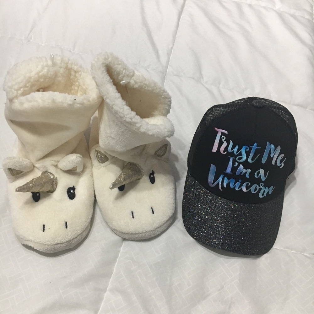Unicorn slippers and cap.